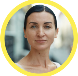 Євгенія Велика, Заступник Голови Фонду, Волонтер